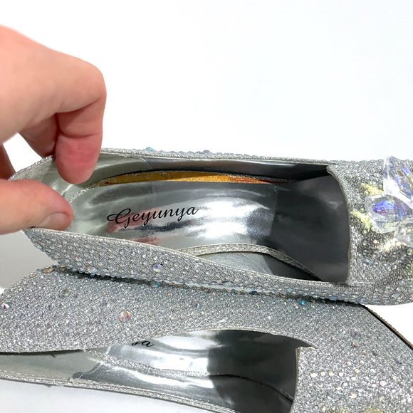 Geyunya Glitter Silver Sparkle Crystal Effect Cinderella Bridal Prom Heels - Picture 13 of 17
